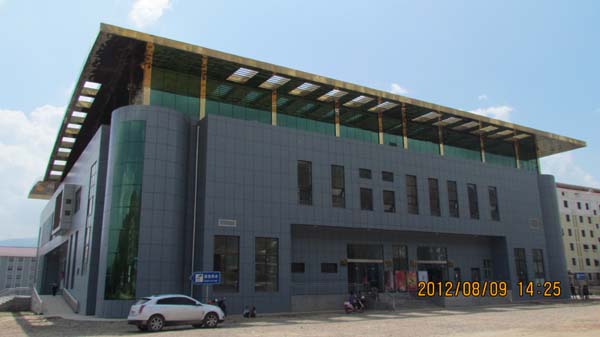 漳县体育运动中心体育馆外景.jpg 漳县体育运动中心体育馆外景.jpg